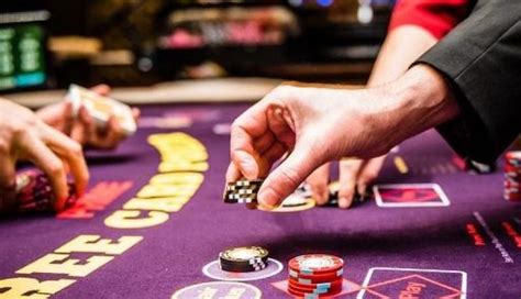 Advanced Card Counting: Blackjack Strategy Deviations .